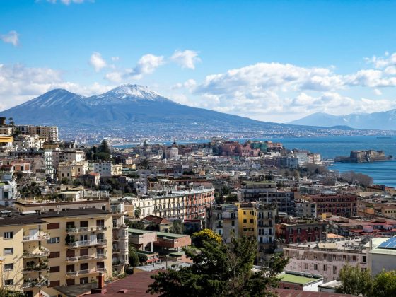 Jumelage entre Marseille et Naples : une coopération stratégique pour l’environnement, le tourisme et l’innovation